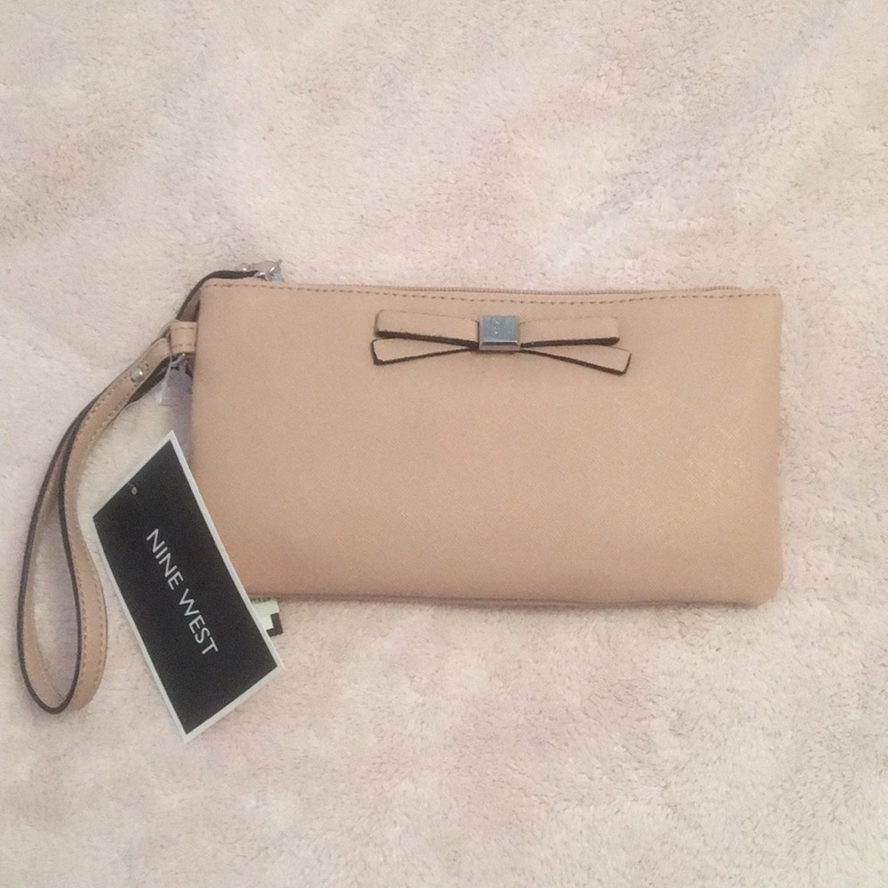 NWT Pink bow clutch